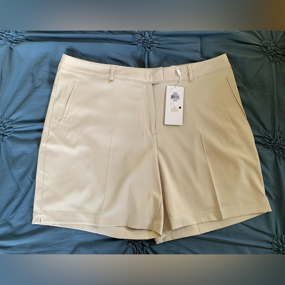 Lady Hagen golf shorts. NWT